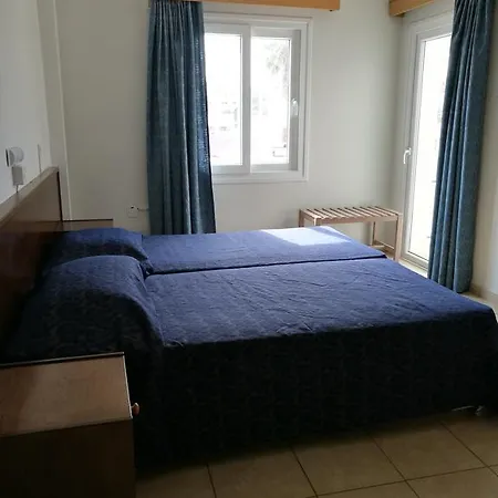 Georgia Hotel Apartments Protaras Extérieur photo
